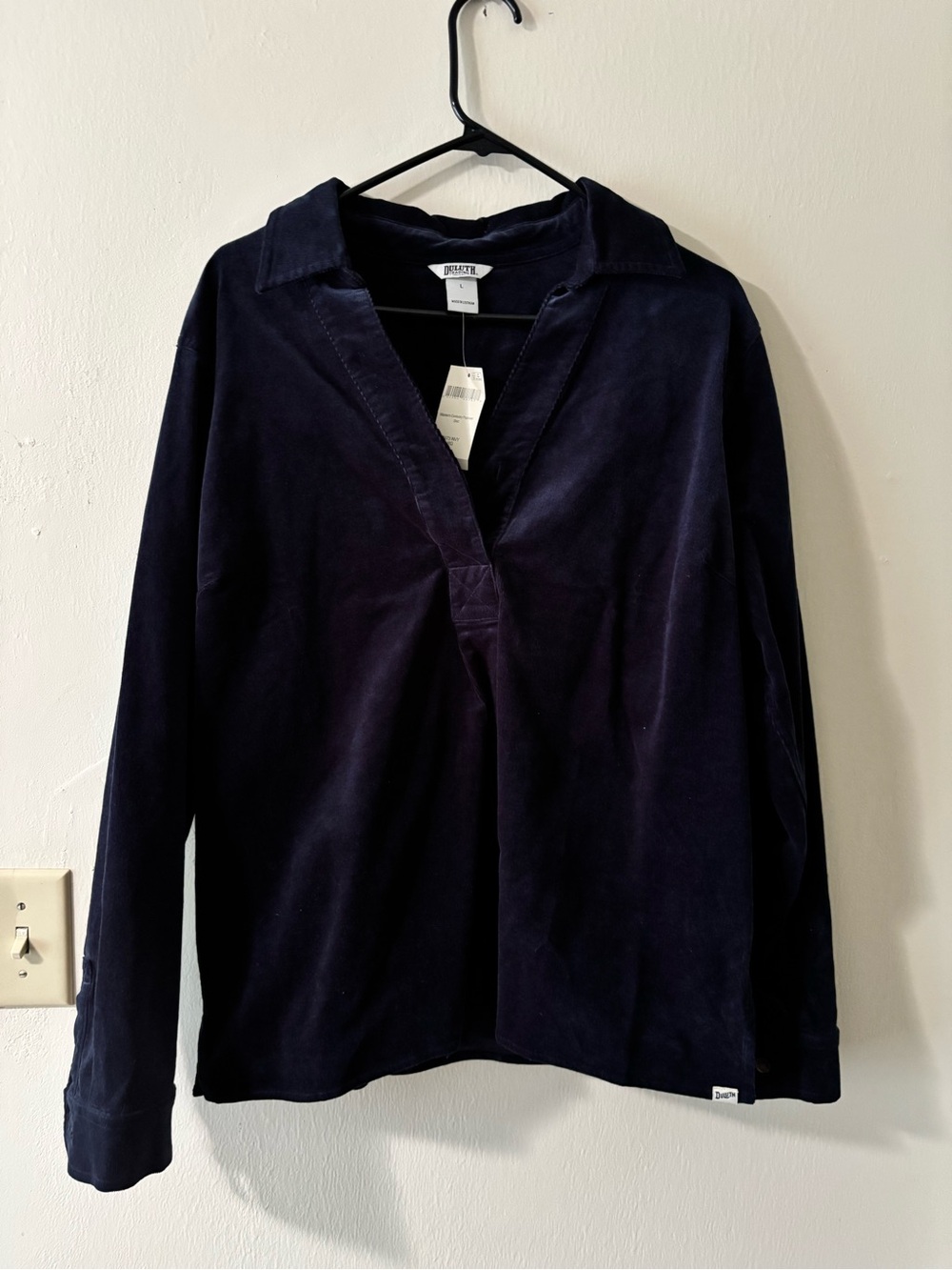 Duluth- navy corduroy Pullover Shirt